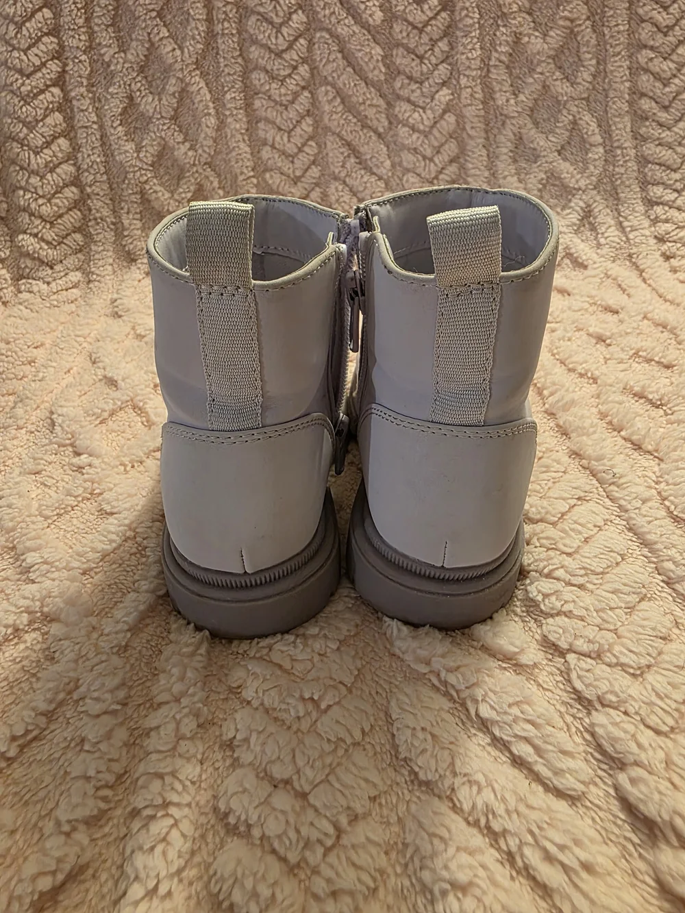 Cat & Jack stylish lilac